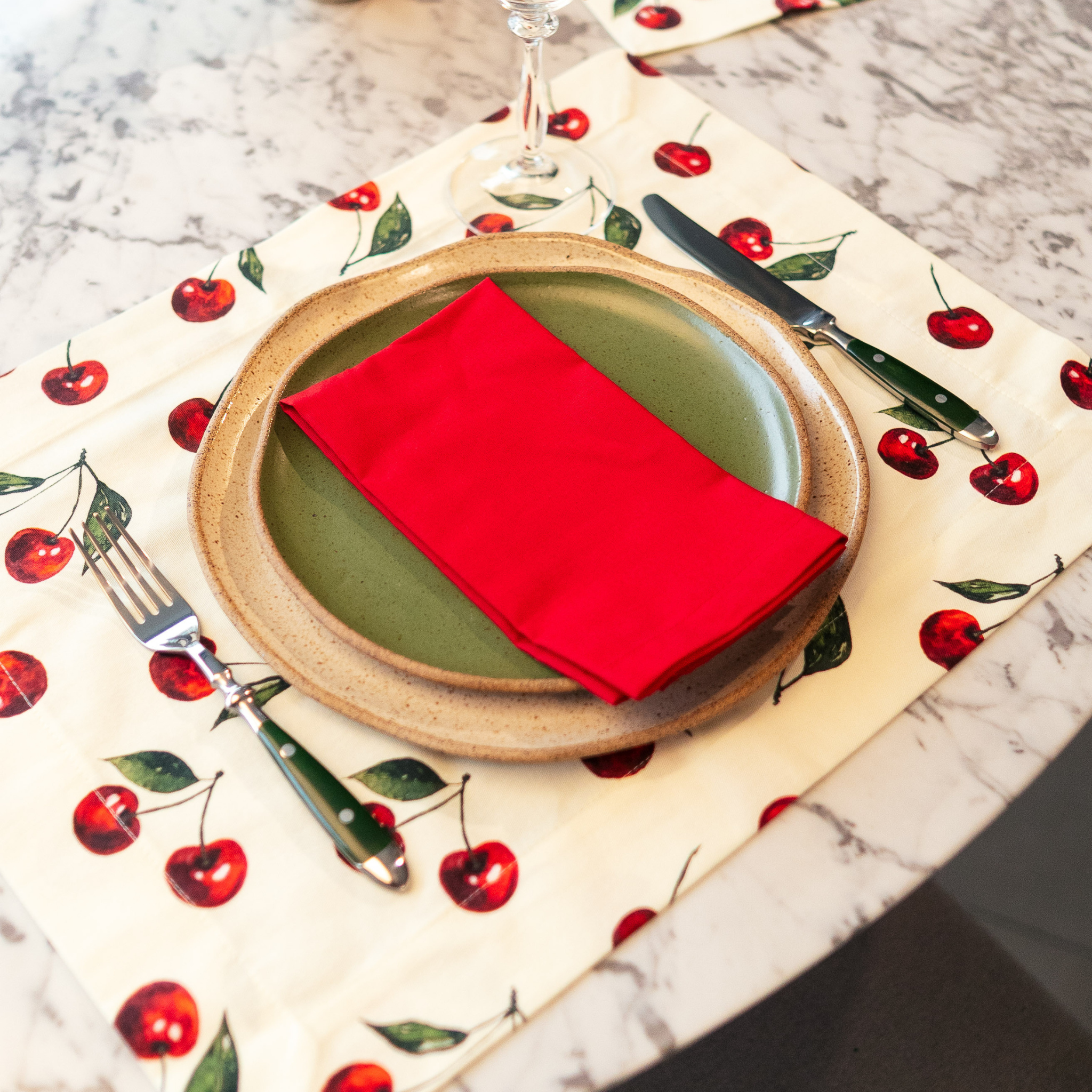 Lugar Americano Cherry