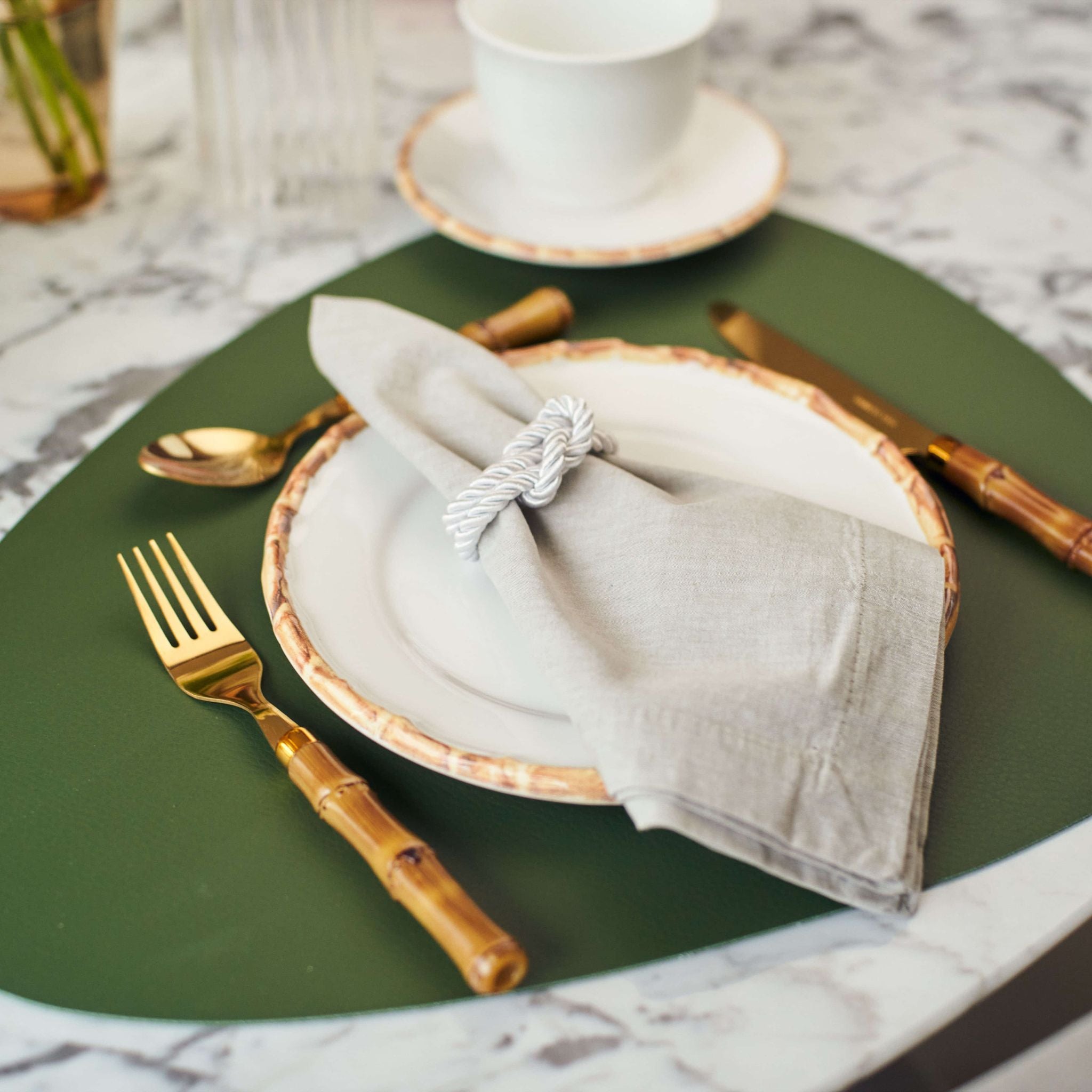 Faqueiro em Inox Dourado e Bambu - 06 pessoas