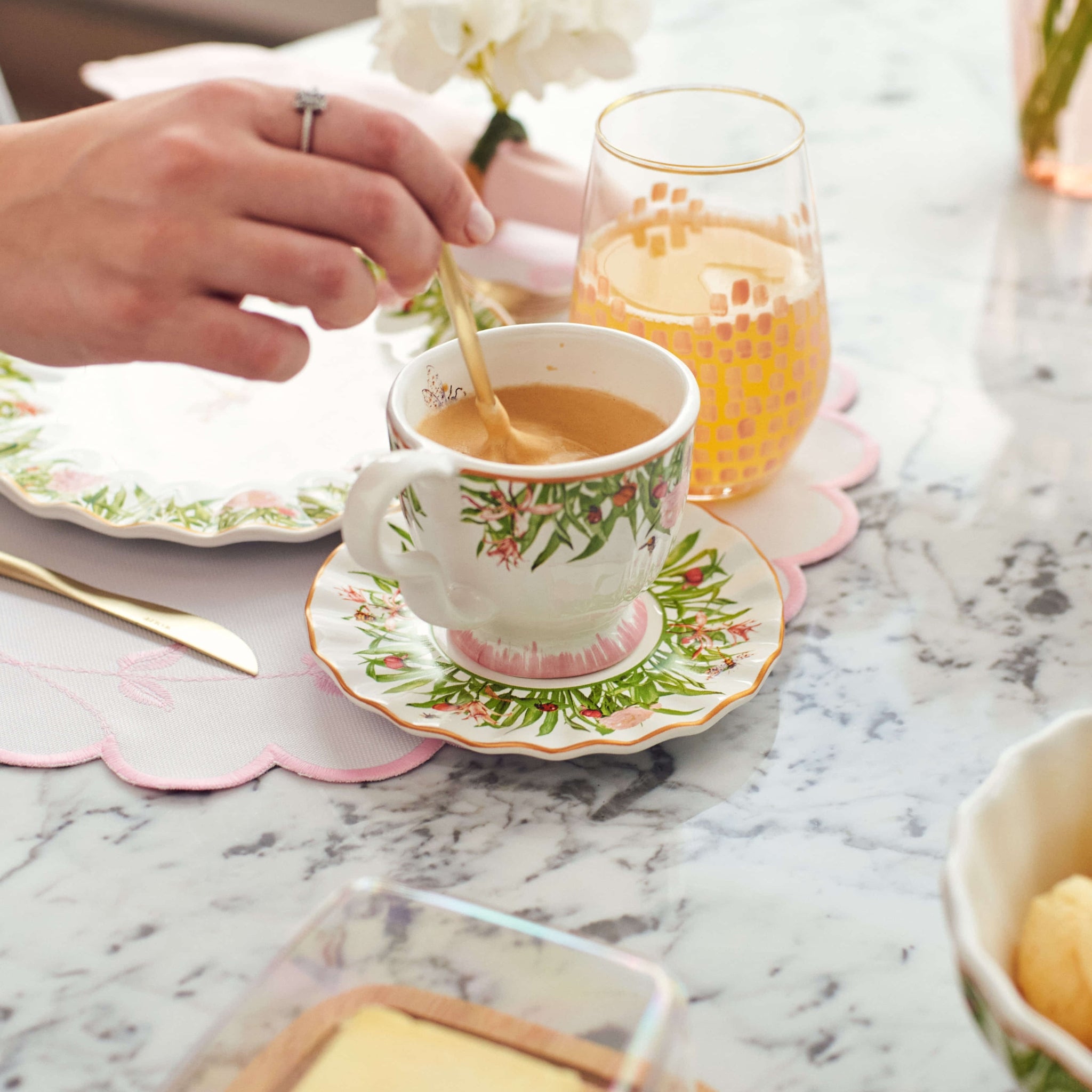 Cj. de 2 Xícaras de Chá e Píres Jardim Encantado