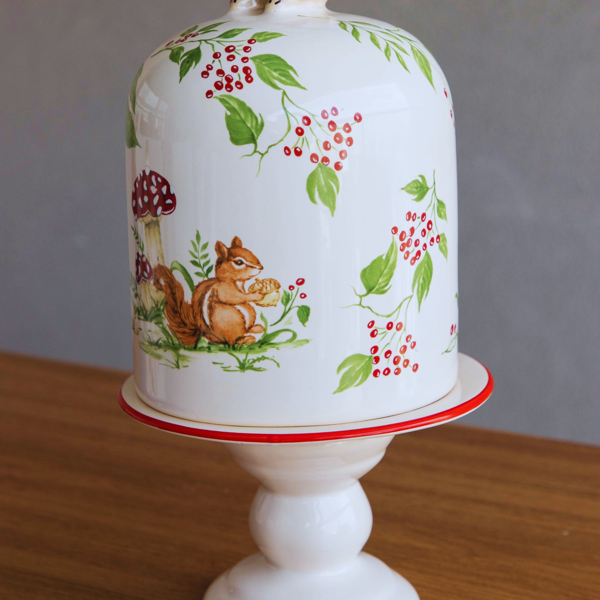 Porta Panetone Médio Esquilo