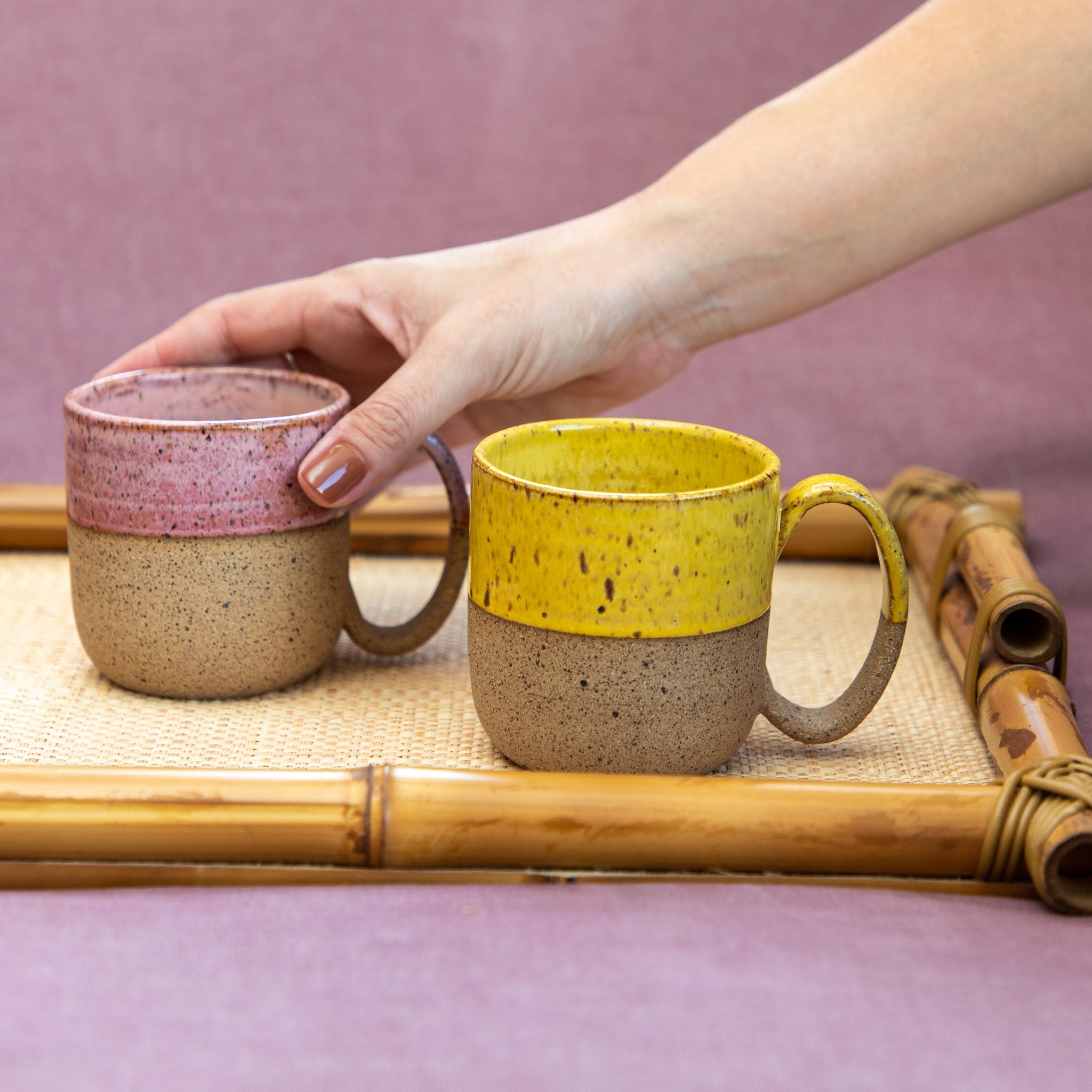 Caneca Essential Amarela