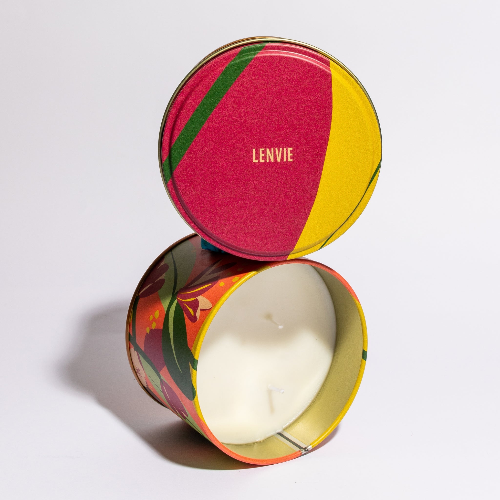 Vela Perfumada Lata "Magnolia Pacífica" LENVIE