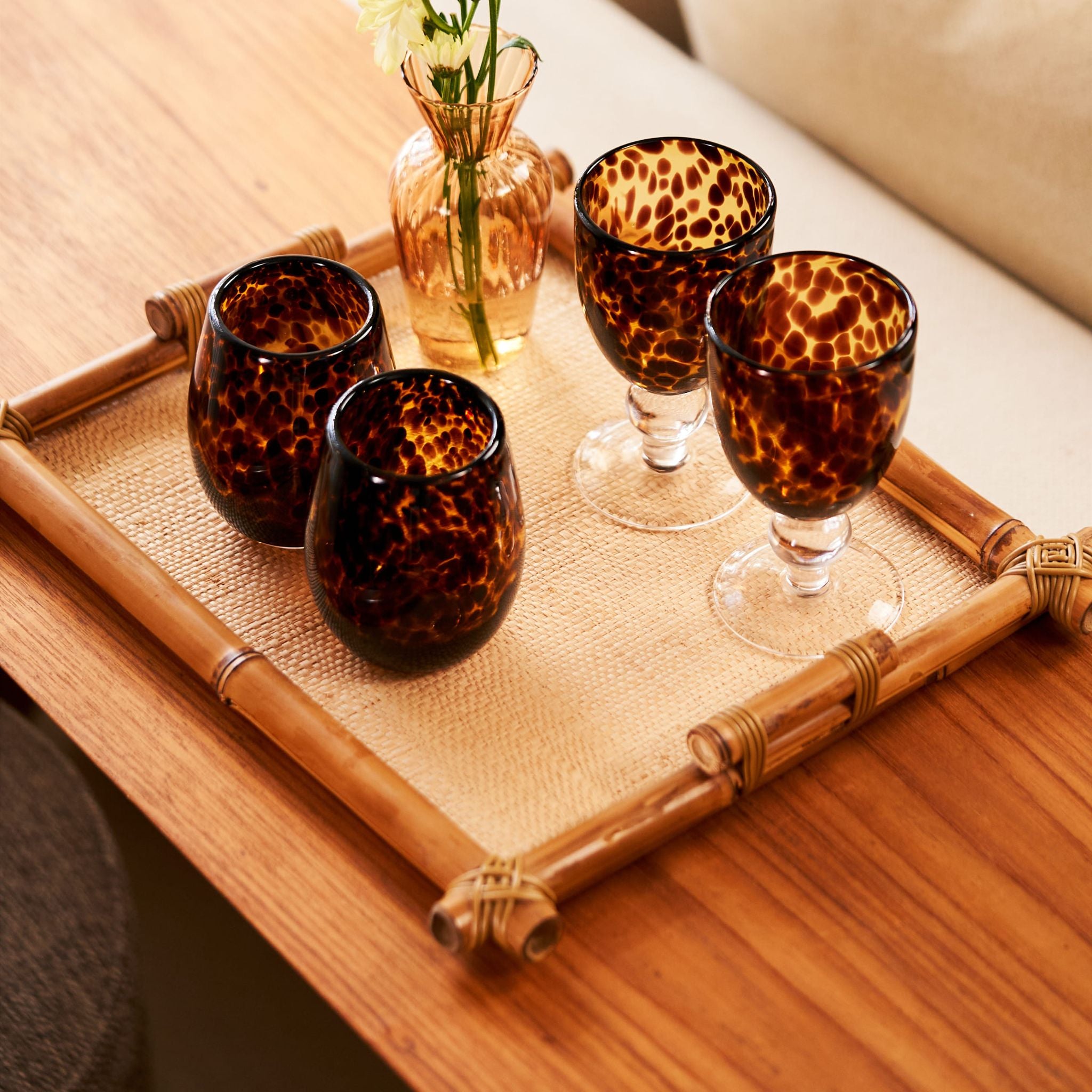 Bandeja Tigrada de Palha Natural