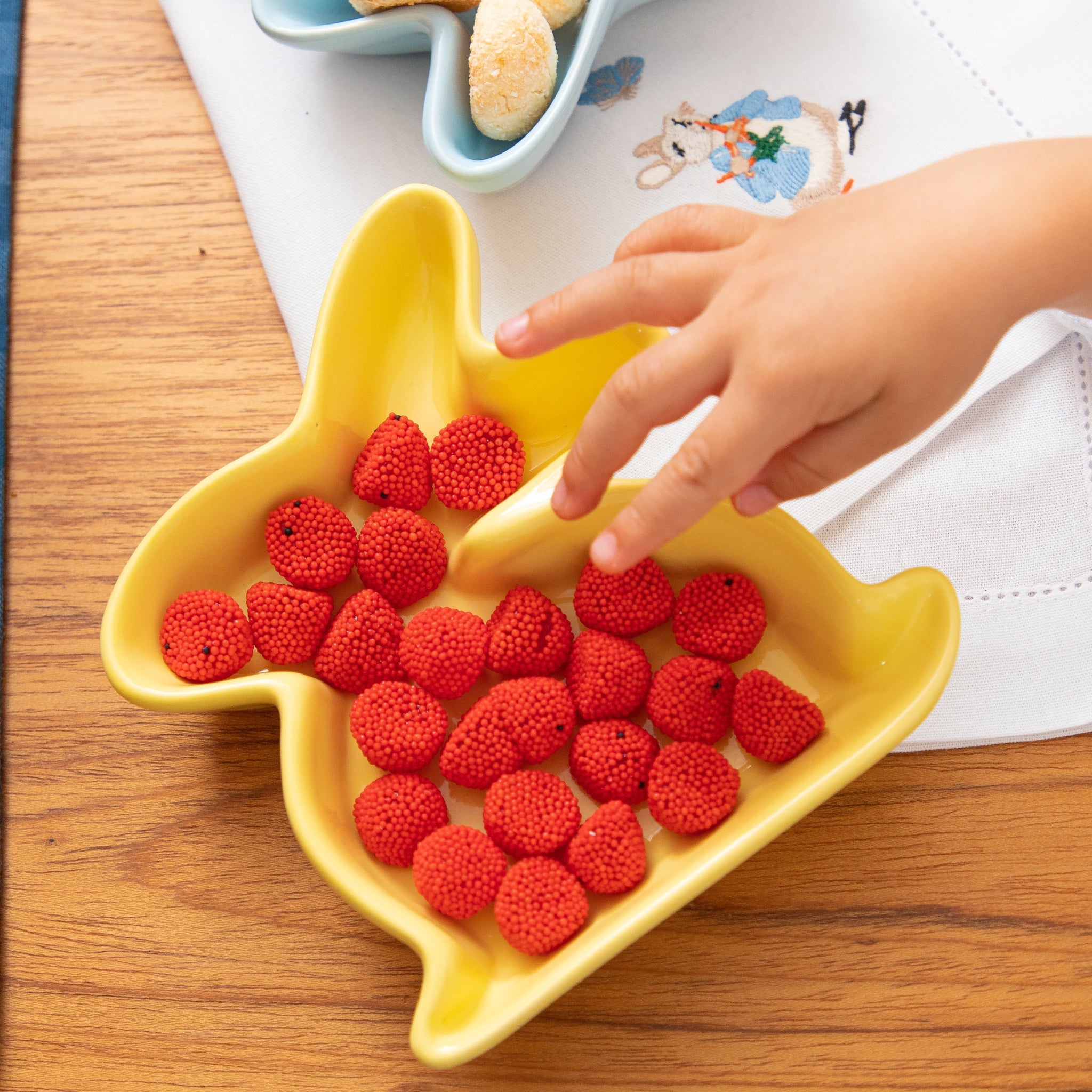 Petisqueira Coelho Lateral Amarela