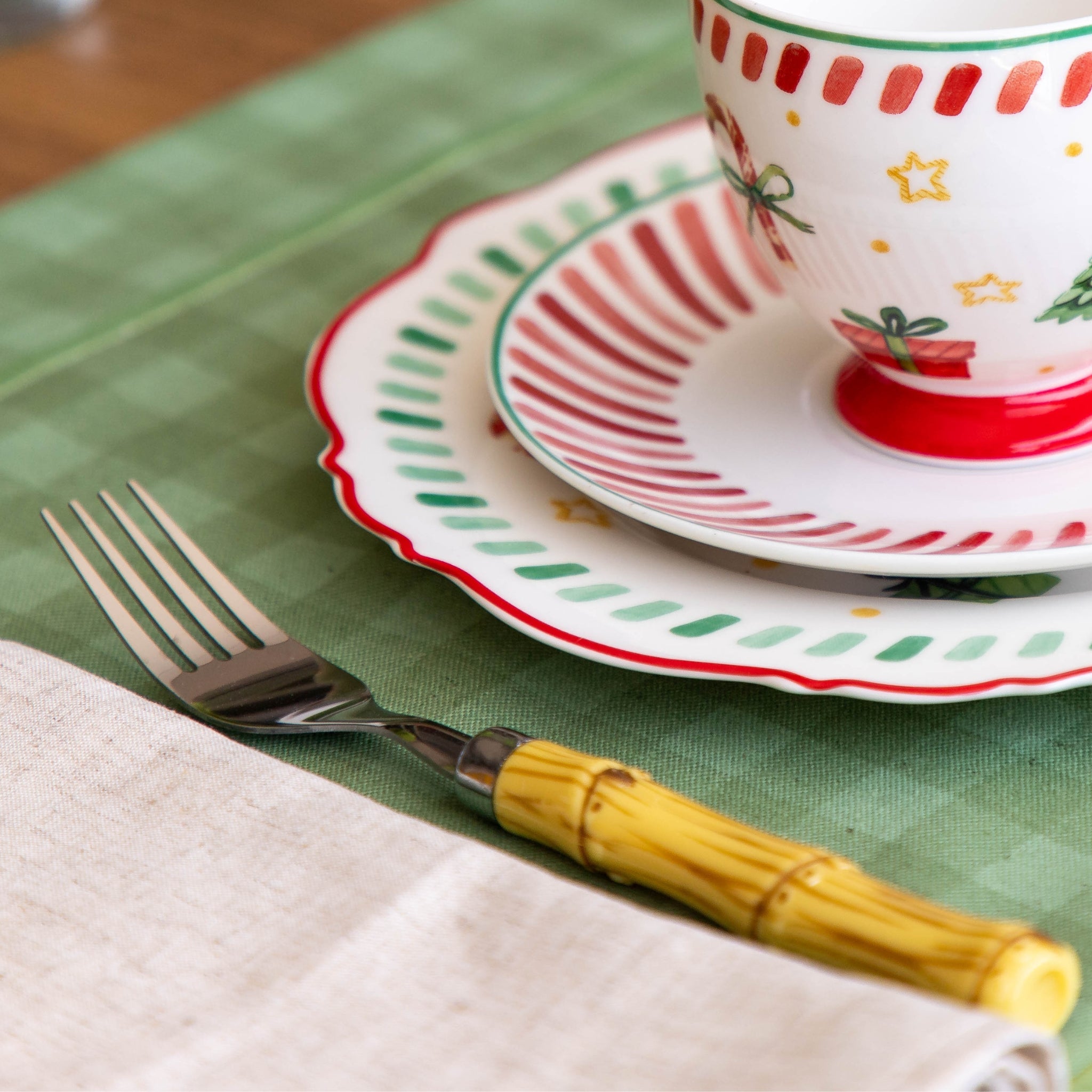 Faqueiro em Inox Prateado e Bambu - 06 pessoas