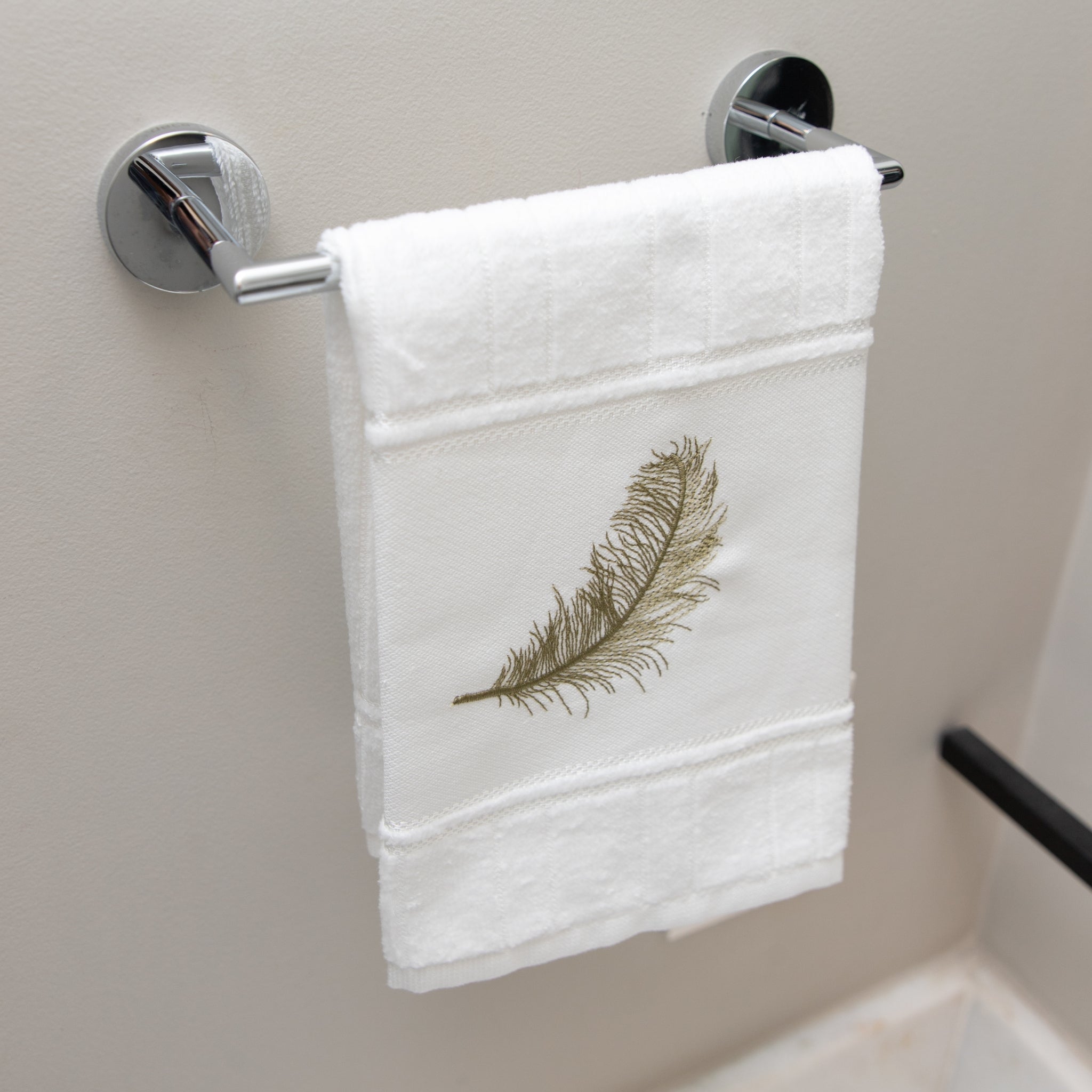 Toalha de Lavabo Bordado Verde Escuro