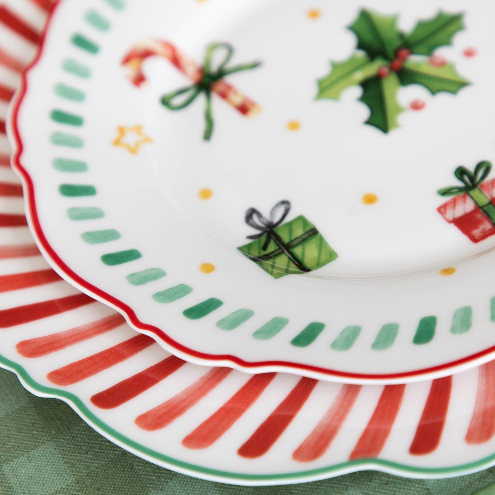 Cj. 2 Pratos de Sobremesa Coleção Natale