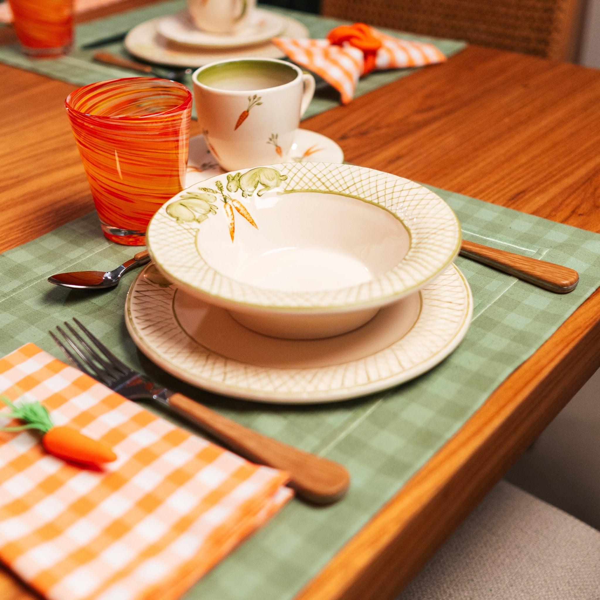 Cj. 2 Pratos Fundos Carrot Garden